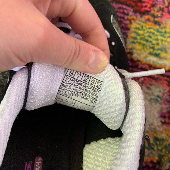 Skechers Air-Cooled Memory Foam Wide Fit - Picture 8 of 8